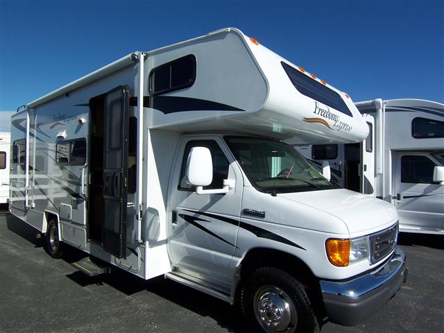 Used 2008 Coachmen Freedom Express 26S0 Class C For Sale